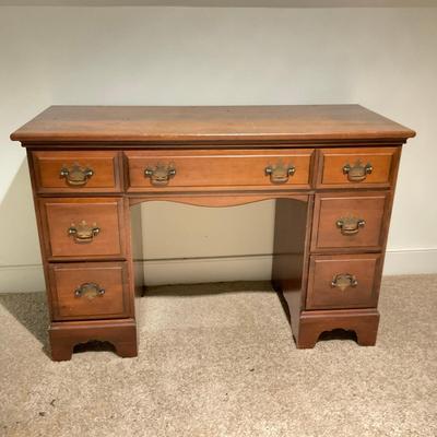 T421 Cherry 7-Drawer Vintage Style Desk