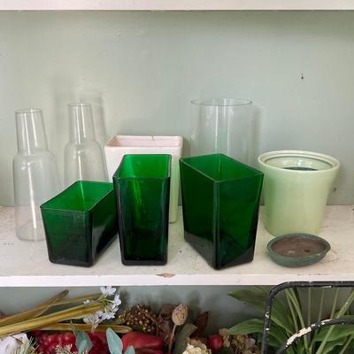 G426 Green Vases & Pots