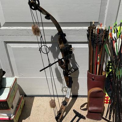 G433 McPherson Compound Bow and Arrows Lot