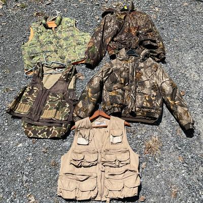 G435 Small/Large Camo Jackets & Fishing Vest