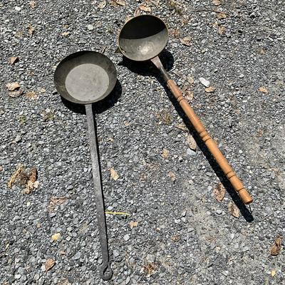 G439 Long-Handled Pot And Pan