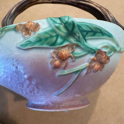 Decor - Roseville Art Pottery Vintage Teapot 871p Bittersweet Pattern