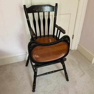 C448 Black and Gold Gilt Baby Dinner Chair