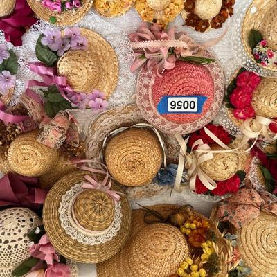 Straw Hats Lot