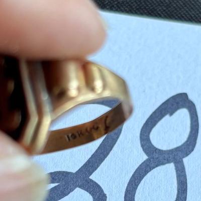10 KT Gold Ring