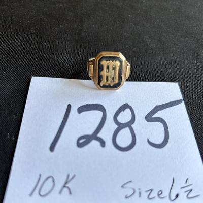 10 KT Gold Ring