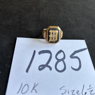 10 KT Gold Ring
