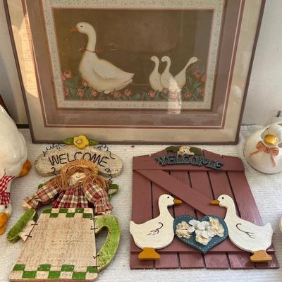 Swans Decor Lot