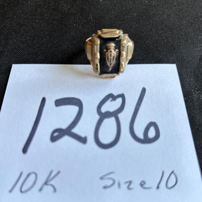 10 KT Gold Ring