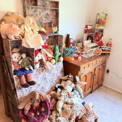 Sale Photo Thumbnail #85: NO CHERRY PICKING or taking ONLY the items you want and leaving the rest! Please arrive with enough time to load. Bring boxes/any tools to assemble /dolly/people to help load/etc.
- Questions? Call Shawn at (918)232-2327 or email us.