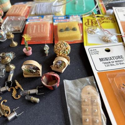 Miniature Doll House pieces and Parts