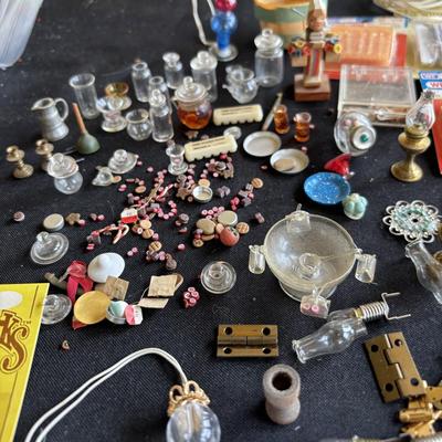 Miniature Doll House pieces and Parts
