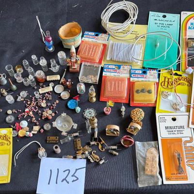 Miniature Doll House pieces and Parts