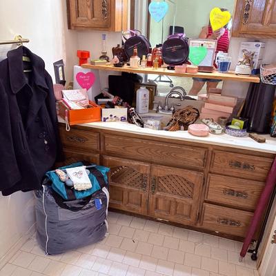 Sale Photo Thumbnail #144: NO CHERRY PICKING or taking ONLY the items you want and leaving the rest! Please arrive with enough time to load. Bring boxes/any tools to assemble /dolly/people to help load/etc.
- Questions? Call Shawn at (918)232-2327 or email us.