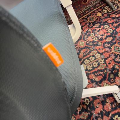Poppin Max Task Chair 