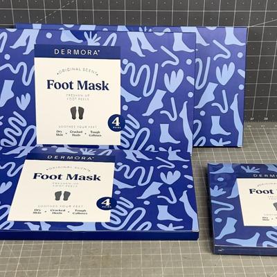 New in the Package FOOT MASK Sooths your feet