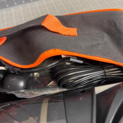 12 Volt Auto Vacuum with Carrying Case, Seems Un-used. 