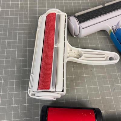 3 Lint Rollers 