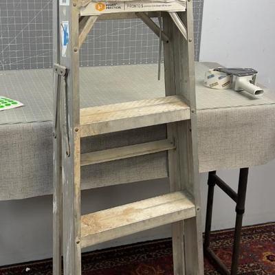 5 Foot Step Ladder. 