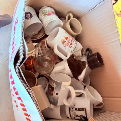 Lot 44: Kitchenware, Furniture, Dolls & More