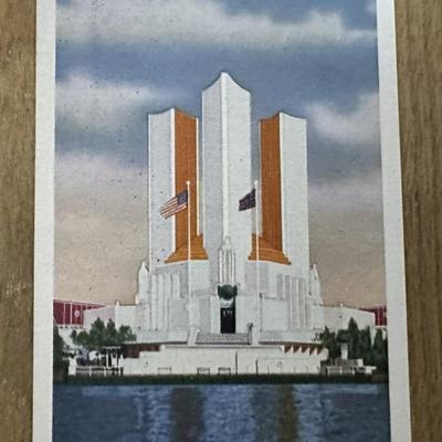 CENTURY OF PROGRESS 1934 CHICAGO WORLD'S FAIR LINEN POSTCARDS pair