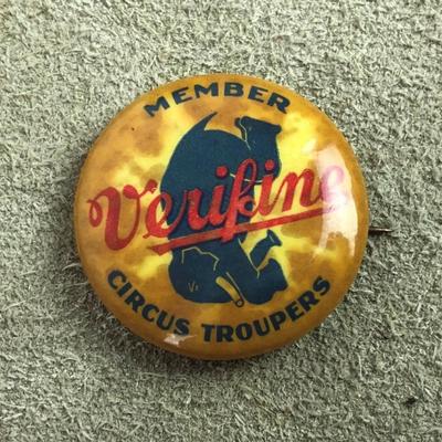 vintage VERIFINE ICE CREAM CIRCUS TROUPERS MEMBER PINBACK