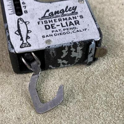 vintage LANGLEY FISHERMAN'S DE-LAIR pocket scale & ruler vintage LANGLEY FISHERMAN'S DE-LAIR pocket scale & ruler 