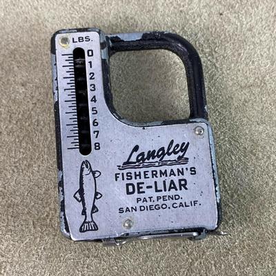 vintage LANGLEY FISHERMAN'S DE-LAIR pocket scale & ruler vintage LANGLEY FISHERMAN'S DE-LAIR pocket scale & ruler 
