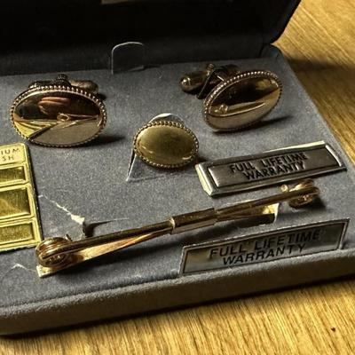 DUNHAVEN MENS JEWELRY TIE TACK & CUFFLINK SETDUNHAVEN MENS JEWELRY TIE TACK & CUFFLINK SET