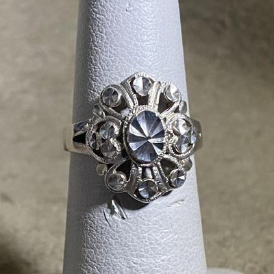 BEVERLY HILLS SILVER DECORATIVE METAL RING SIZE 5.75