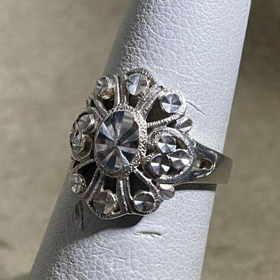 BEVERLY HILLS SILVER DECORATIVE METAL RING SIZE 5.75