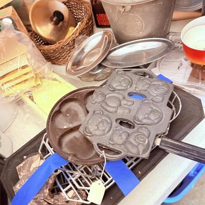 Lot 50: Books, Kitchen ware & More