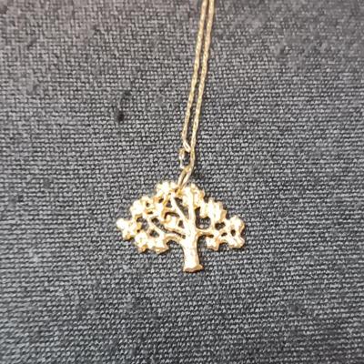 14K GOLD TREE OF LIFE AND CHAIN 2.07g