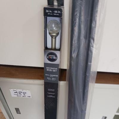 A VARIETY OF HOUSEHOLD ITEMS
