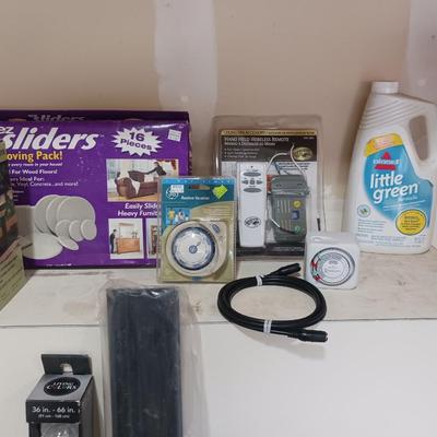 A VARIETY OF HOUSEHOLD ITEMS