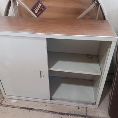 METAL STORAGE CABINET