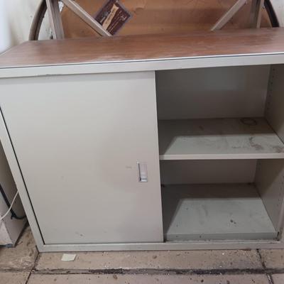 METAL STORAGE CABINET