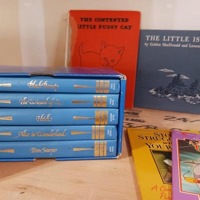 CHILDRENS BOOKS