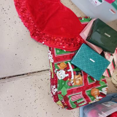 CHRISTMAS DECOR