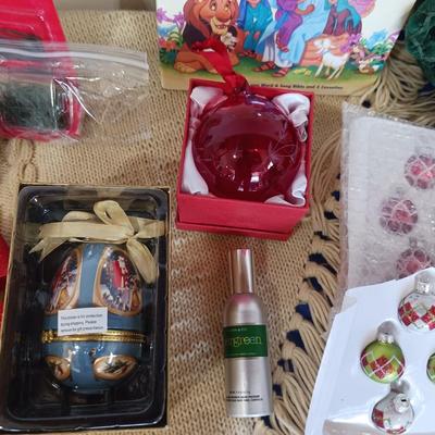 CHRISTMAS DECOR