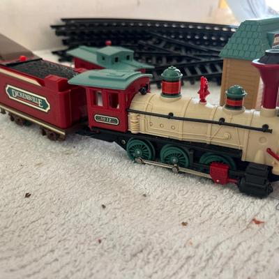 Dept 56 Dickensville Train Set