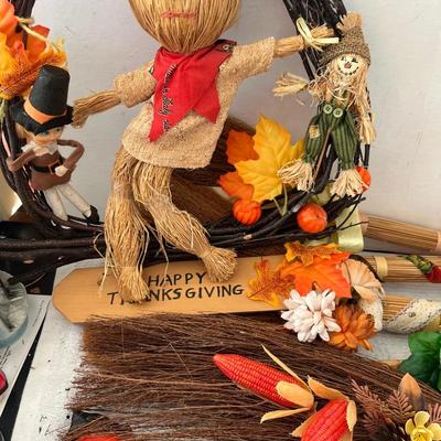 Halloween Decor Lot