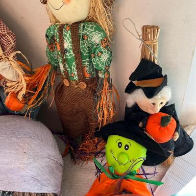 Halloween Decor Lot