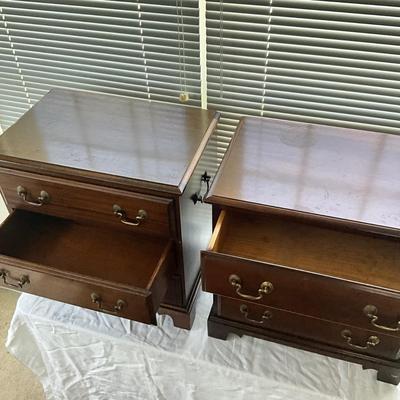 902 Pair of Mahogany 3-Drawer Chair-side Chests/ End tables