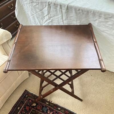 910 Wooden Folding Tray Table