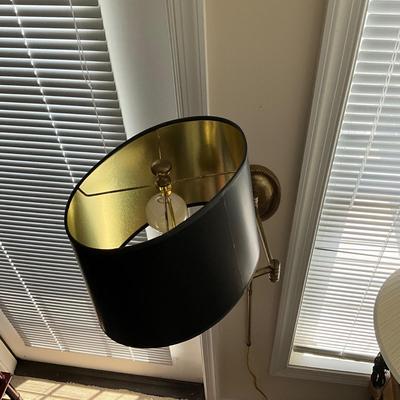 917 Wall-mounted Swivel Arm Brass Lamp