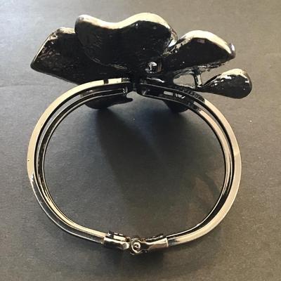 Sale Photo Thumbnail #245: Very nice fashion statement bracelet hinged type please see attached photos