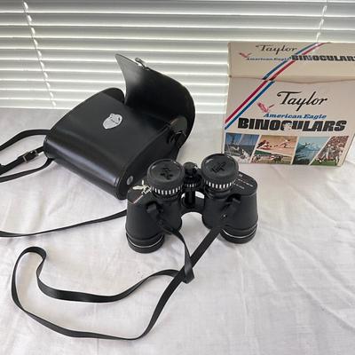 919 Vintage Brand New in Box Taylor Binoculars American Eagle with Carrying Case