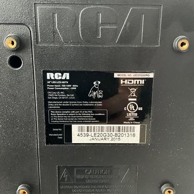 926 RCA TV & Magnavox VHS Player