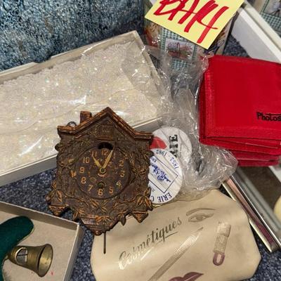 Sale Photo Thumbnail #472: Mirror, purses/bags, naughty frogs, etc.